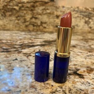 Estee Lauder Long Lasting  Lipstick Satin Finish 18 Rouge